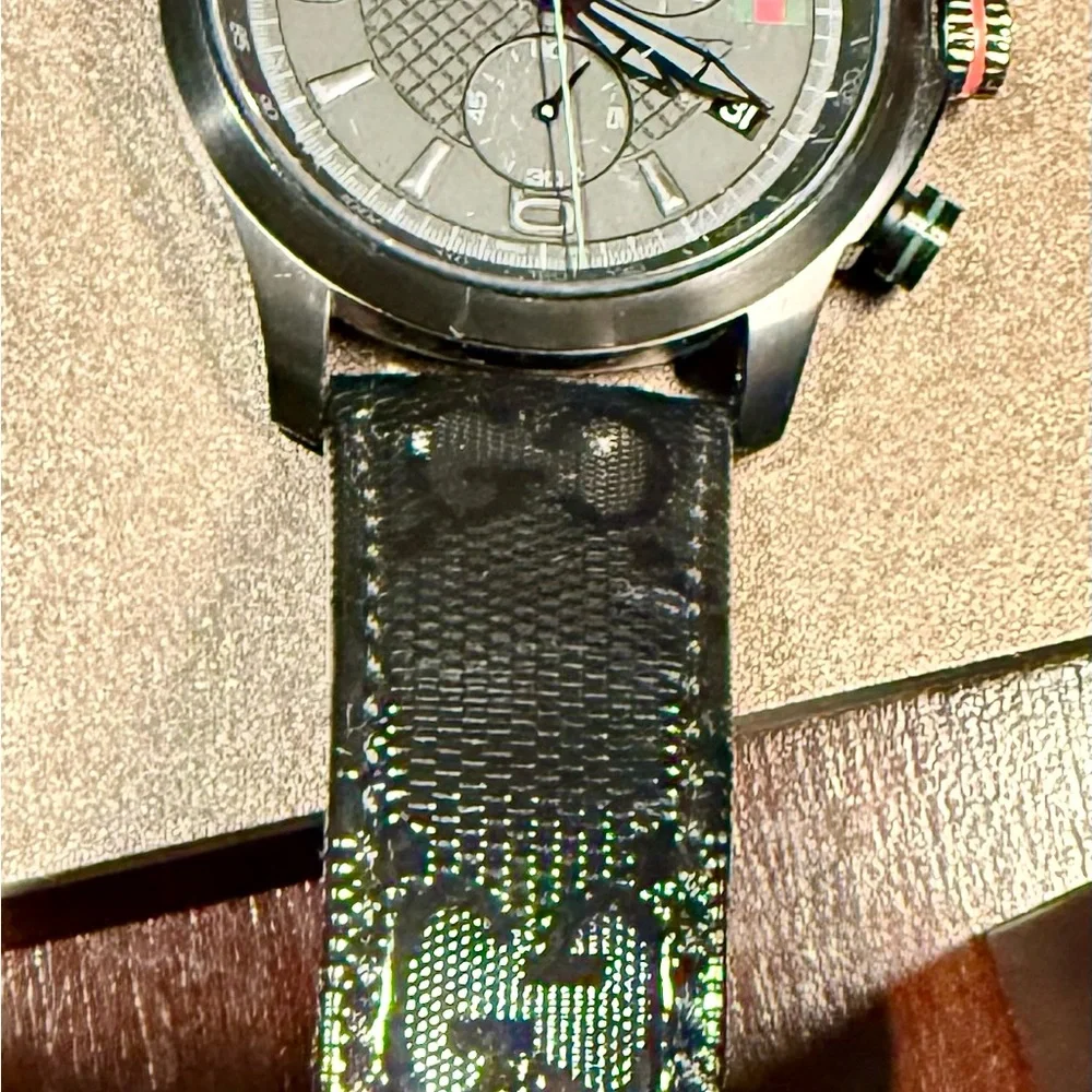 Gucci stylish watch